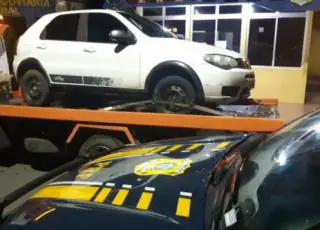 Pálio roubado em Porto Seguro é recuperado pela PRF em trecho da BR 101