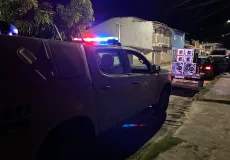 Paredão em praça pública gera perturbação e termina com veículo apreendido, em Porto Seguro