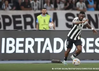 Pelo sonho da Libertadores, Botafogo recebe o Peñarol no Nilton Santos