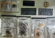 “Perninha” é preso com drogas e munições de uso restrito no bairro Pequi, em Eunápolis