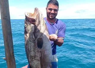 Pescador é morto a tiros e dono de bar é baleado em ação criminosa na Barra de Caravelas