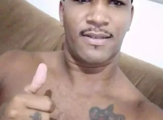 Pescador e tatuador de Alcobaça é encontrado morto no mar em Porto Seguro
