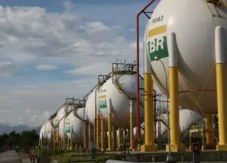 Petrobras aumenta preços da gasolina e do diesel nas refinarias