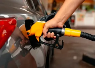 Petrobras reduz em R$ 0,44 valor do diesel e em R$ 0,40 o da gasolina