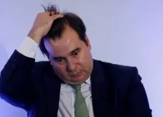 PF aponta R$ 1,4 milhões da Odebrecht a Rodrigo Maia e pai