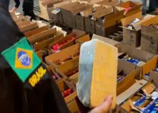 PF apreende 5 toneladas de cocaína em contêineres no Porto do Rio, maior apreensão da droga no estado