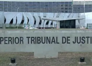 PF apreende R$ 800 mil no escritório do filho do presidente do STJ