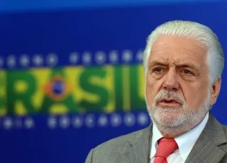 PF deflagra 9ª fase da Operação Compliance Zero e inclui senador Jaques Wagner entre alvos de busca e apreensão