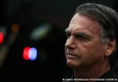 PL suspende atividades partidárias e salário de Bolsonaro