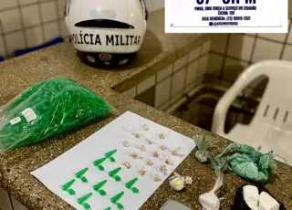 PM apreende cocaína e crack em Teixeira de Freitas; suspeito fugiu ao ver a polícia
