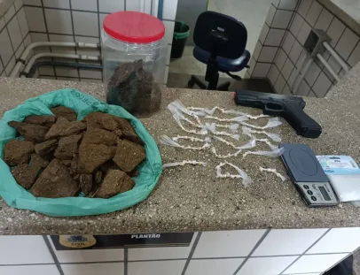 PM apreende drogas e prende suspeito durante o fim de semana em Teixeira de Freitas