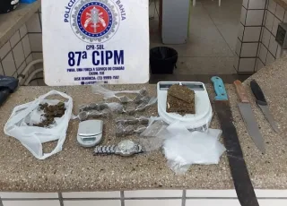 PM apreende maconha, facas e facão abandonados por suspeito antes de fugir
