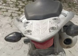 PM apreende moto que havia sido roubada em Teixeira de Freitas