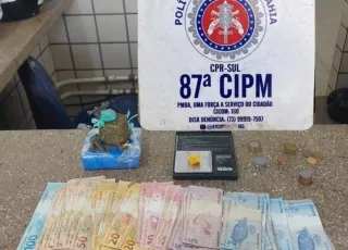 PM apreende quase meio quilo de maconha em Teixeira de Freitas