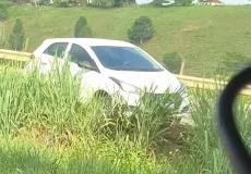 PM apreende veículo com restrição de furto/roubo em Itamaraju