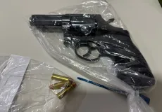 PM conduz homem por porte ilegal de arma de fogo em Itamaraju