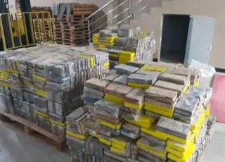 PM e PF apreendem 1,9 tonelada de cocaína em Camaçari