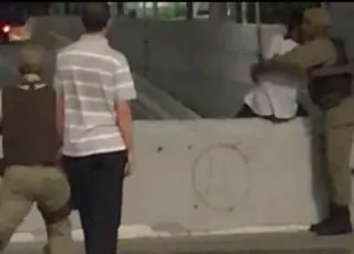 PM evita que adolescente pule de viaduto em Feira de Santana