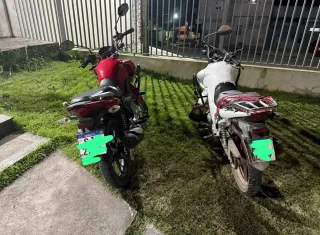 PM frustra ação criminosa, recupera duas motocicletas roubadas e apreende arma e drogas em Eunápolis