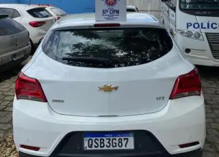 PM apreende em Teixeira de Freitas carro clonado que foi tomado de assalto no ES