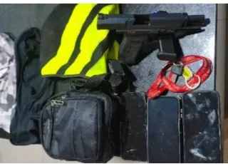 PM prende dupla com arma de fogo e moto adulterada em Eunápolis