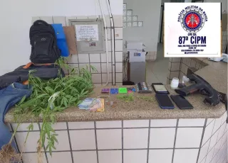 PM prende em Teixeira de Freitas suspeito com revólver, pés de maconha, motos e celulares roubados