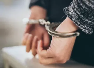 PM prende homem bêbado que provocou acidente em Teixeira de Freitas