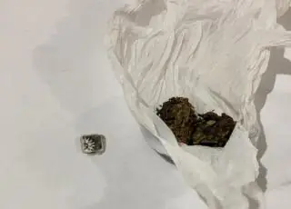PM prende homem com maconha e droga sintética no Estância Biquini em Teixeira de Freitas