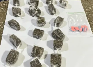 PM prende homem em Teixeira de Freitas com maconha e comprimidos de êxtase