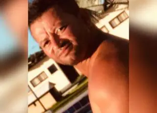 PM prende homem que tentou matar o pai, de 75 anos, com golpes de facão, em Teixeira