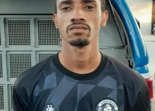 PM prende ladrão que roubou loja de celulares e apreende droga e armas em Teixeira de Freitas