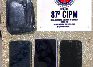 PM prende ladrões que haviam acabado de roubar celulares em Teixeira de Freitas