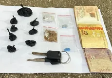 PM prende suspeito de tráfico de drogas em Teixeira de Freitas
