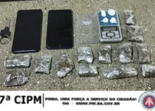 PM prende três suspeitos durante Operação Força Total em Teixeira de Freitas e apreende arma, drogas e motos