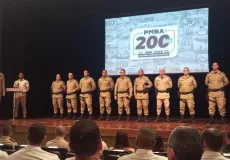 PM realiza Cerimônia de Aposição de Luvas dos Oficiais recém promovidos e solenidade de transmissão do cargo de Comandante do  8° Batalhão
