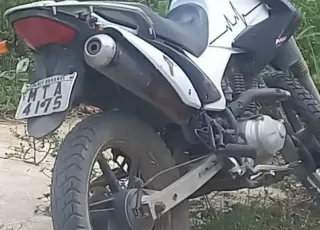 PM recupera em Teixeira de Freitas moto furtada em Itabatã