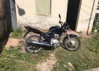 PM recupera moto que havia sido roubada no centro de Teixeira de Freitas