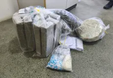 PMBA apreende grande quantidade de drogas no bairro Vista Bela em Itamaraju