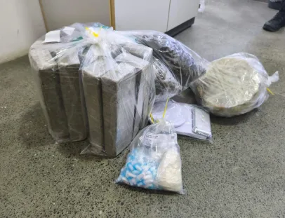 PMBA apreende grande quantidade de drogas no bairro Vista Bela em Itamaraju