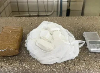 PMBA apreende mais de 650 gramas de drogas em Teixeira de Freitas