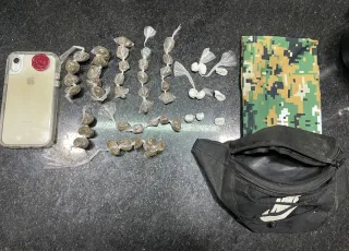 PMBA apreende menor e drogas na Vila Olímpica em Eunápolis