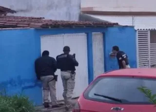 PMs suspeitos de integrar milícia são alvos de operação do MP Bahia