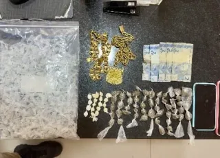 Polícia apreende drogas e prende suspeito no bairro Juca Rosa, em Eunápolis