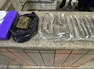 Polícia apreende drogas e prende suspeito no Residencial Vista Bela, em Itamaraju