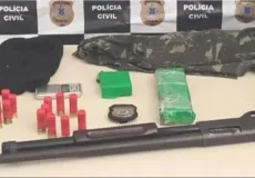 Polícia civil apreende drogas, armamento e munições no centro de Santa Cruz Cabrália