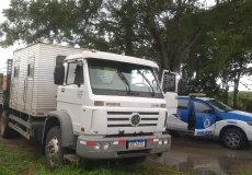 Polícia Civil de Mucuri recupera caminhão furtado, nesta madrugada, na cidade de Nova Venécia/ES