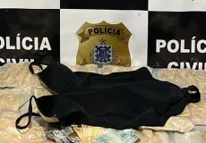 Polícia civil prende mulher que transportava quase 4Kg de cocaína escondida no corpo, em Itagimirim