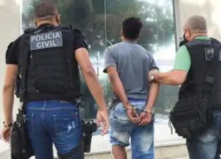 Polícia Civil prende suspeito de roubo e corrupção de menor em Eunápolis