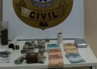 Polícia Civil prende traficante, apreende drogas e dinheiro, em Eunápolis