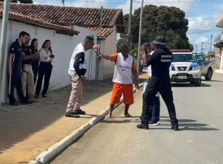 Polícia Civil realiza reprodução simulada do homicídio de Ronivon, ocorrido em Ibirapuã